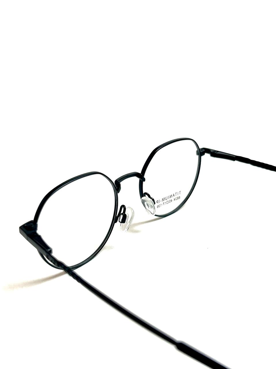 Titanium Half Rounded - Black