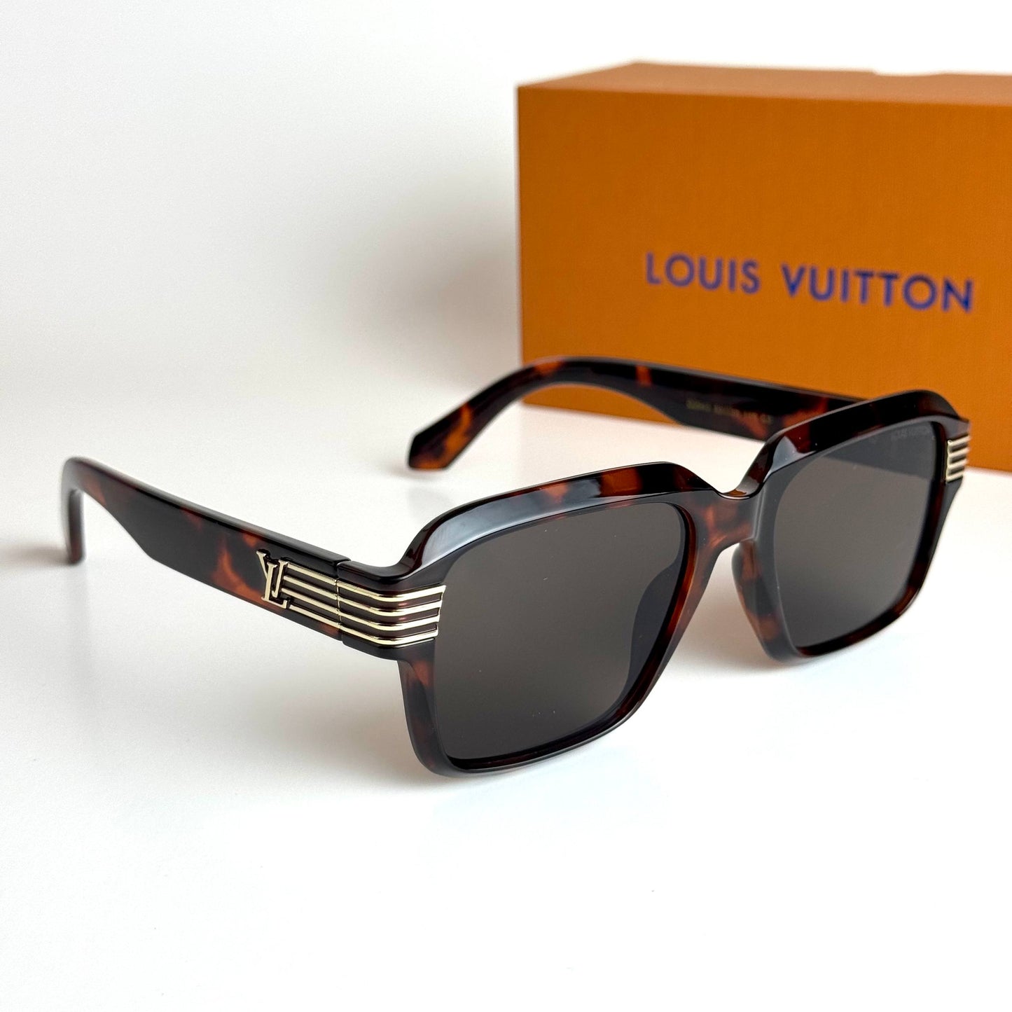 Louis Vuitton LV2457 – Tortoise Brown