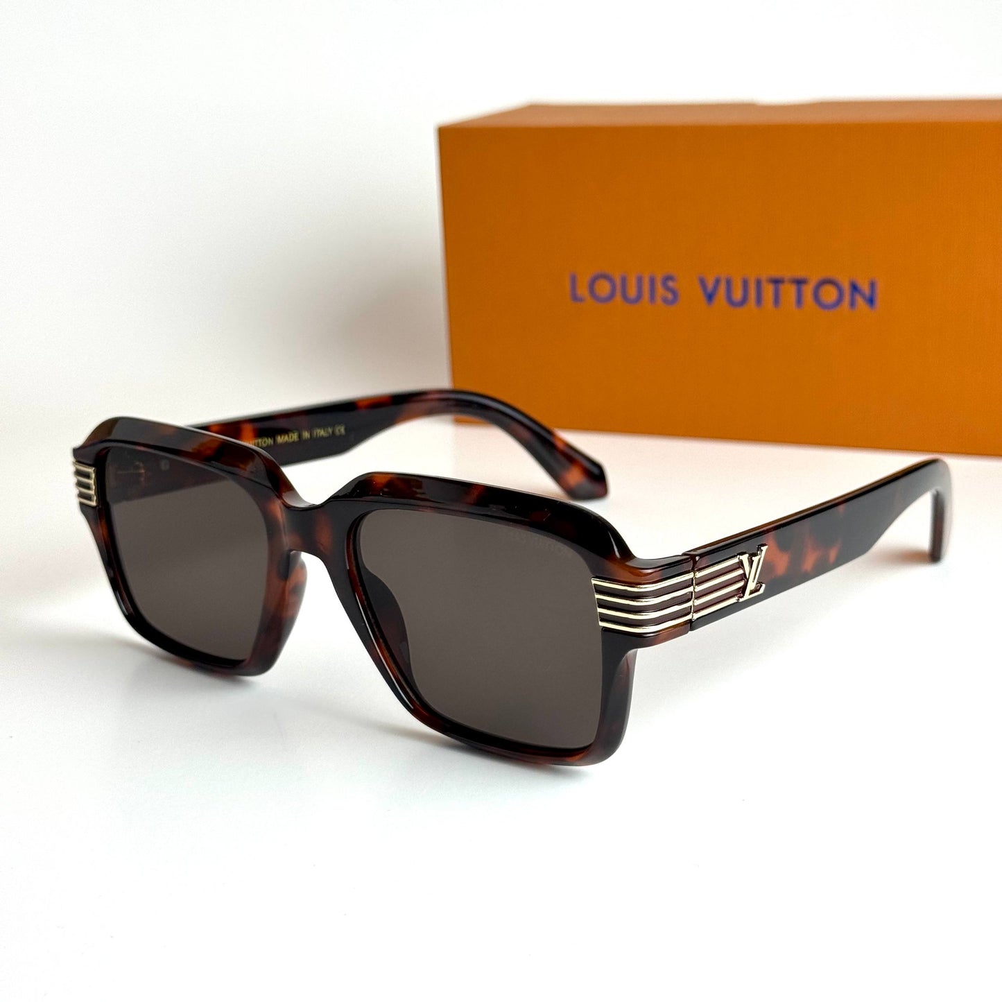 Louis Vuitton LV2457 – Tortoise Brown